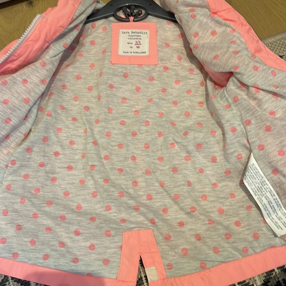 Zara Outwear size 2/3 Windbreaker & Rain jacket - Picture 3 of 3